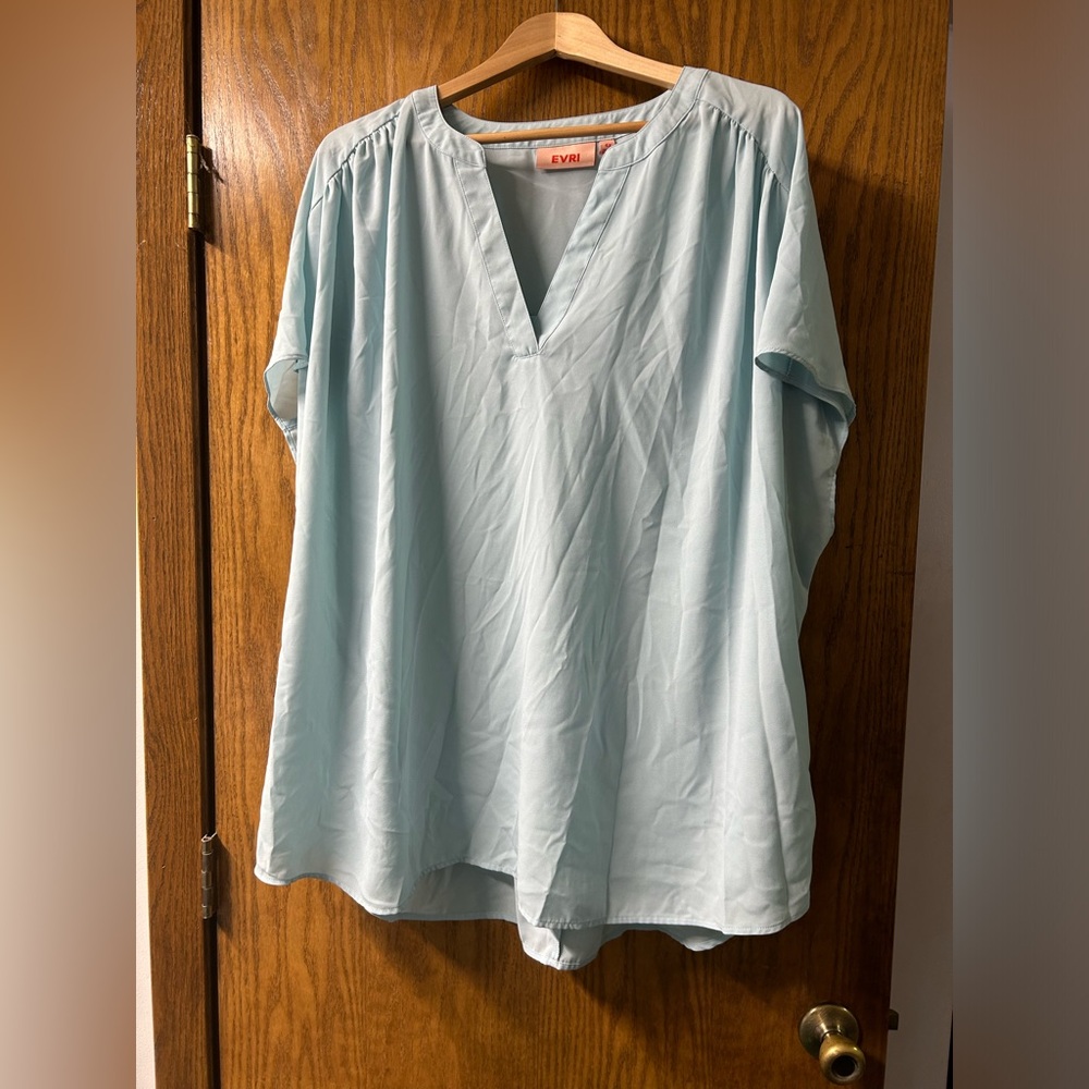 Evri short sleeved tunic.